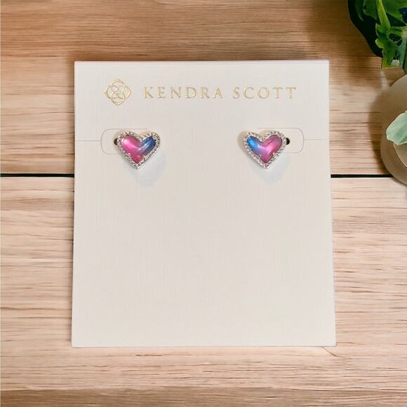 NWT! Kendra Scott Ari Heart Silver Stud Earrings in Watercolor Illusion - Picture 1 of 4